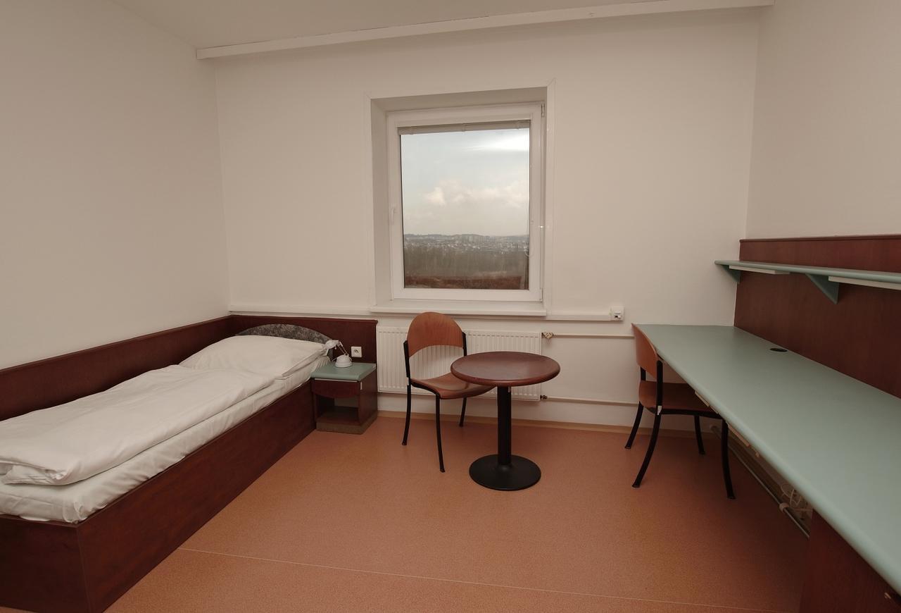 ホテル Kolej Akademie ブルノ エクステリア 写真